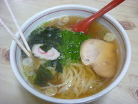 「しょうゆらーめん（550円）」@手打ラーメン 暖宝の写真