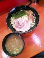 「こってり豚骨魚介つけ麺（中盛）７００円」@らーめん 雲の写真