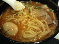 「坦々麺（サービス麺大盛+特別サービス味玉）」@麺喰屋 澤 水天宮本店の写真