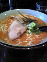 「辛味噌らーめん(大盛り+ランチライス50円)」@らーめん 蓮嘉の写真