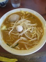 「旨からソバ（味玉トッピング）」@ラーメン・つけ麺 モトヤマ55の写真
