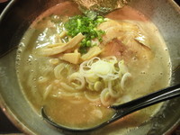 「濃厚海老だしらーめん　「700円」」@麺屋 不動の写真