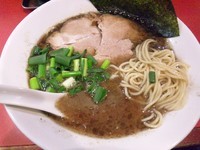 「豚そば黒￥750」@笑堂の写真