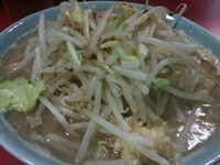 「ラーメン 700円 （ヤサイ・ニンニク・カラメ）」@ラーメン二郎 歌舞伎町店の写真