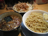 「つけ麺（野菜マシ・冷麺）￥７００　麺増し１００g　￥１００」@麺闘志の写真