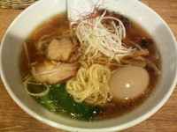 「玄流塩ラーメン+ｻｰﾋﾞｽ味付け玉子」@麺創房 玄NOMADの写真