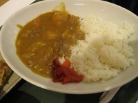 「カレーセット(温玉ぶっかけ小)&ちくわ磯辺揚げ604円」@はなまるうどん 千住ミルディス店の写真