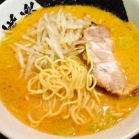 「豚骨味噌ラーメン　￥７５０」@ラーメン道楽 新宿店の写真