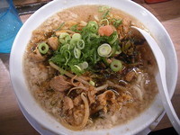 「博多肉そば」@ヒノマル食堂 肉そばなおじの写真