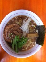 「醤油らーめん（細めん）　６５０円＋煮玉子１００円」@麺屋 きく凛の写真