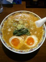 「半熟たまご担々麺」@らーめん六弦の写真