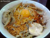 「まぜそば+豚増し+全マシ」@ジャンクガレッジ 西船店の写真