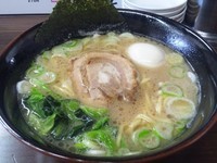 「ラーメン＋煮玉子」@麺王の写真