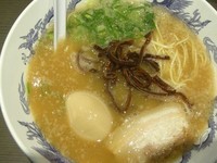 「博多とんこつらーめん＋半熟煮玉子」@博多ラーメン 四神 亀戸店の写真