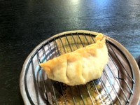 「津ぎょうざ￥300＋冬の醤油ラーメン￥790」@自家製麺 いたろうの写真