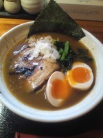 「とん小町６８０円＋味玉（サービス券）」@麺屋 小町の写真