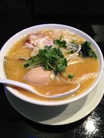 「二代目味玉中華そば」@RA☆MEN CAROLの写真