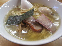 「しおそば650円　＋　味玉100円」@支那そば なかじまの写真