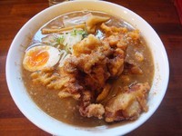 「豚骨魚介ラーメン大盛り700円(クーポンで鳥唐揚げサービス)」@喝力屋の写真