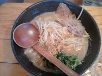 「濃厚鶏白湯味噌麺」@らーめん処 ○はの写真