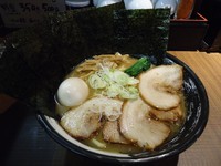 「『マル得らーめん 中盛（￥880)』」@麺家 ぶらいとんの写真