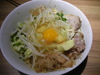 「小ラーメン少なめ+汁なし」@モトミヤの写真