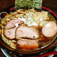 「煮干しラーメン（中）￥７５０＋味玉￥１００」@すごい煮干ラーメン凪 渋谷東口店の写真