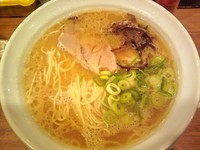 「博多ラーメン」@ヒノマル食堂 肉そばなおじの写真