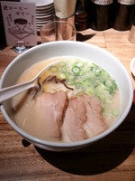 「一風堂白750円替え玉120円×２」@IPPUDO TAO TOKYOの写真