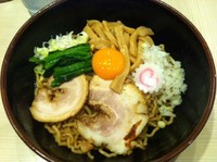 「汁なし油そば　（並盛、680円）」@麺場 風天の写真