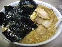 「とんこつ（大）＋のり＋味玉、600（100）＋100＋100」@めんくいの写真