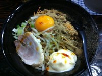 「蕾のまぜそば　（800円）」@豚骨醤油 蕾の写真