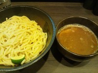 「つけ麺　濃厚魚介スープ　中盛（800円）」@麺処 虎鉄の写真