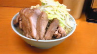 「ブタＷ（野菜、ニンニク）（９００円）」@ラーメン二郎 新橋店の写真