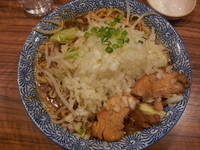 「カレーラーメン（中盛３００ｇ野菜少なめ）８００円＋温玉」@ラーメン燈郎の写真