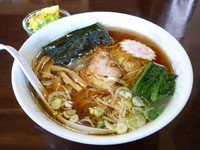 「ラーメン400円　大盛50円増」@栄寿軒の写真