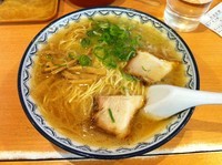 「ラーメン500円、替玉100円」@赤のれん節ちゃんラーメンの写真