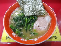 「ラーメン+ほうれん草(600+100=700円)」@千代作の写真