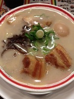 「ぼんしゃん 角肉・味玉」@九州じゃんがら 原宿1階店の写真