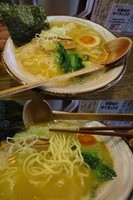 「『塩白湯めん(￥850)+大盛(ﾗﾝﾁ時￥60)』」@ラーメン みしまの写真