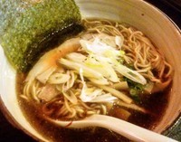 「にぼ醤油そば(750円)」@煮干し中華蕎麦 ニボバンクの写真