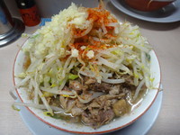 「ラーメン(ヤサイニンニク唐辛子)(650円)」@ラーメン二郎 高田馬場店の写真