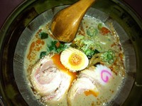 「スタミナ担々麺  750円」@四華郷の写真