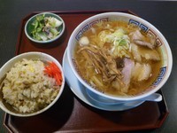 「ラーメン定食　750円」@やきとり 三金の写真