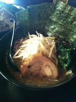 「黒ラーメン」@jun-pey ra-men Fuchinobeyの写真