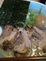 「半チャーシュー麺」@らーめん専門店 小川 町田小山本店の写真