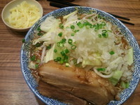 「カレーラーメン(ミニ)+ヤサイ+とろけるチーズ」@ラーメン燈郎の写真