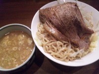 「ザルラーメン（限定ワシワシ麺）￥780・豚リブ￥300」@ラーメンアキラの写真