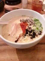 「赤丸ランチ850円＋替え玉120円」@博多一風堂 上野広小路店の写真