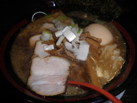 「特製煮干しラーメン（８８０円）」@すごい煮干ラーメン凪 渋谷東口店の写真